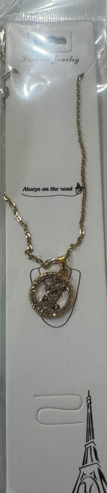 Golden pendent