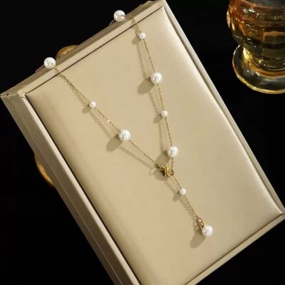 Golden pendent with locket