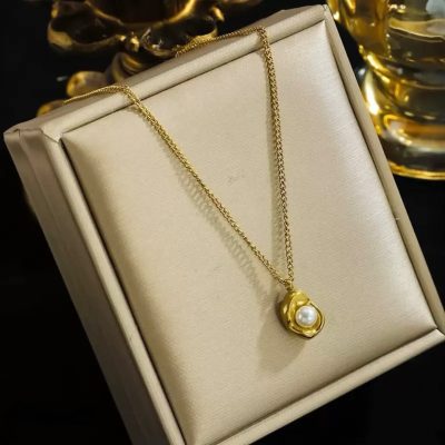 Golden pendent with locket