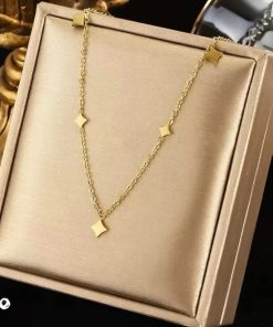 Golden pendent with locket  star