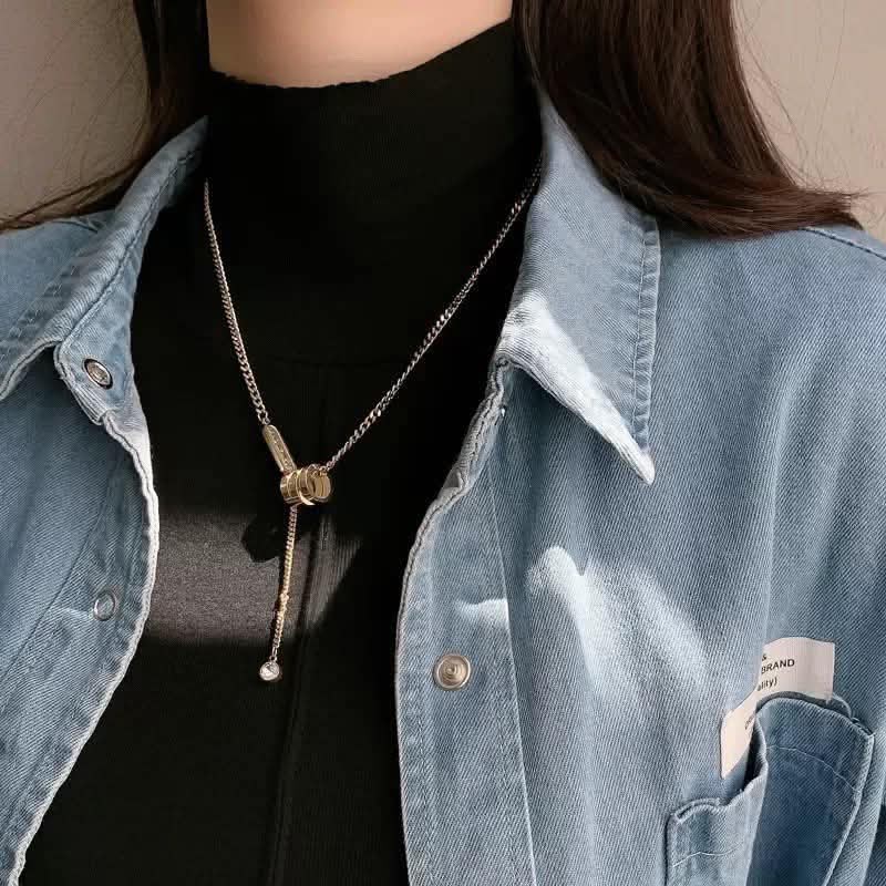 Golden pendent with locket