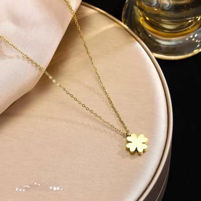 Golden pendent with locket