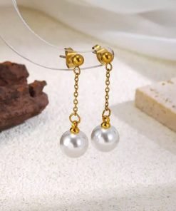golden earring with pearl