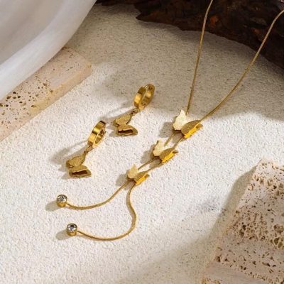golden pendent